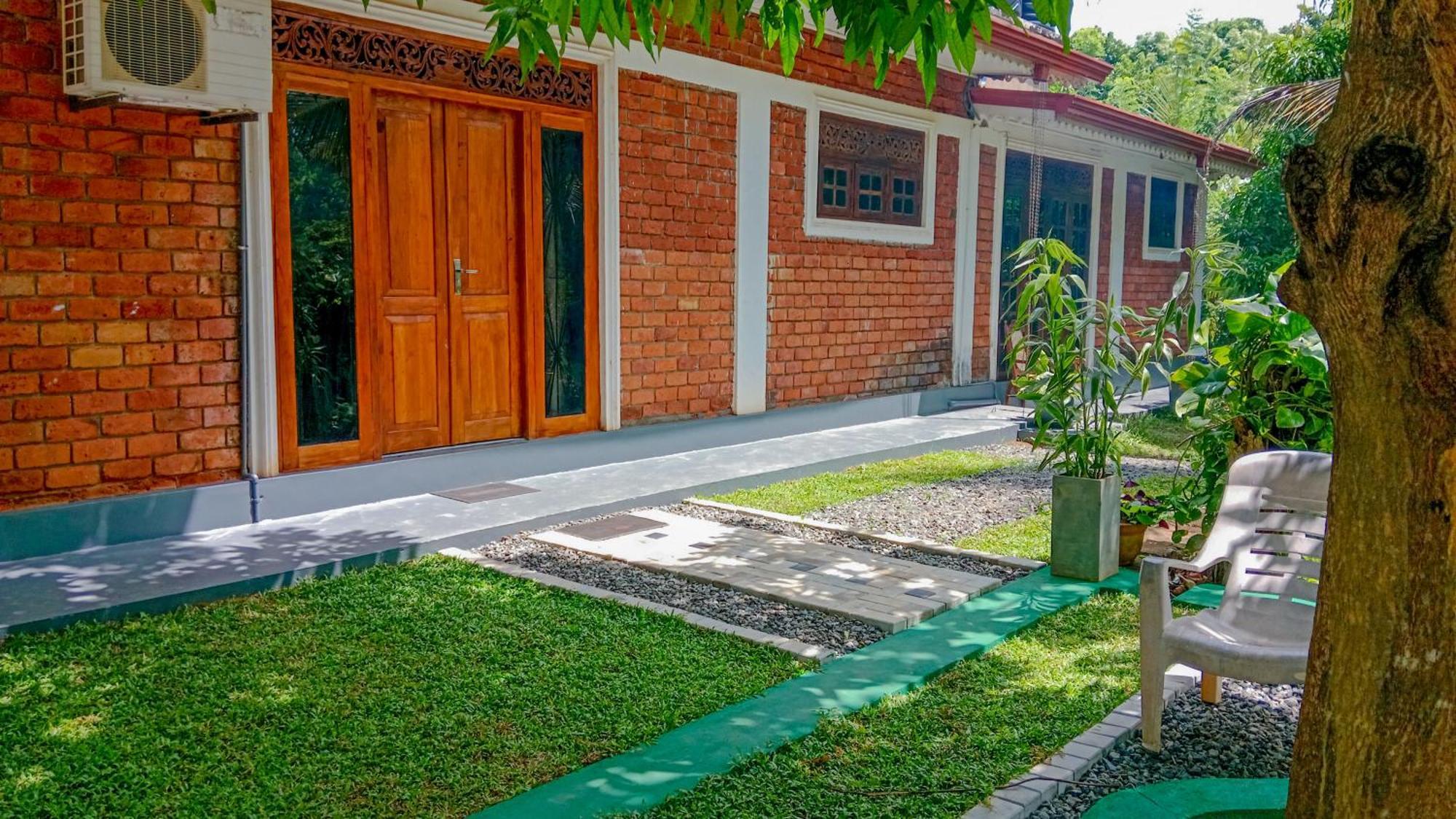 Sigiri Thilanka Rest Sigiriya Hotel Exterior photo