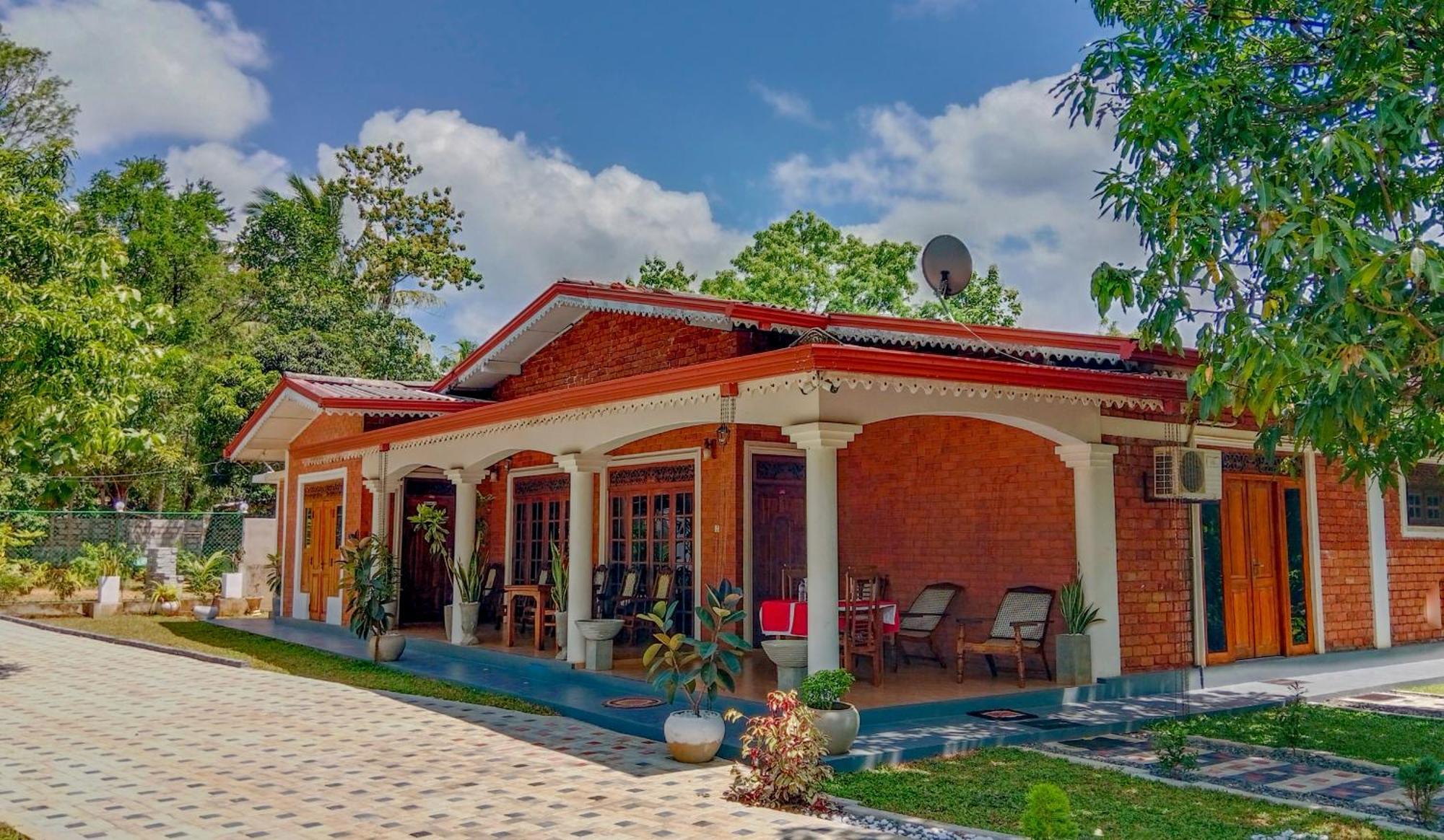Sigiri Thilanka Rest Sigiriya Hotel Exterior photo